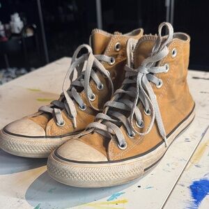 Converse High-Top Sneakers in Tan and Cream women’s 8.5